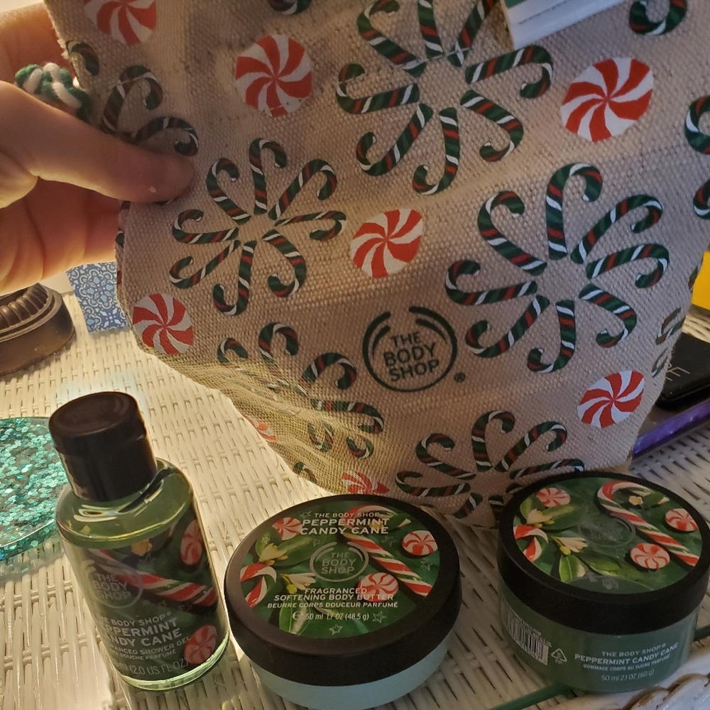 The Body Shop Peppermint Candy Cane gift set!!